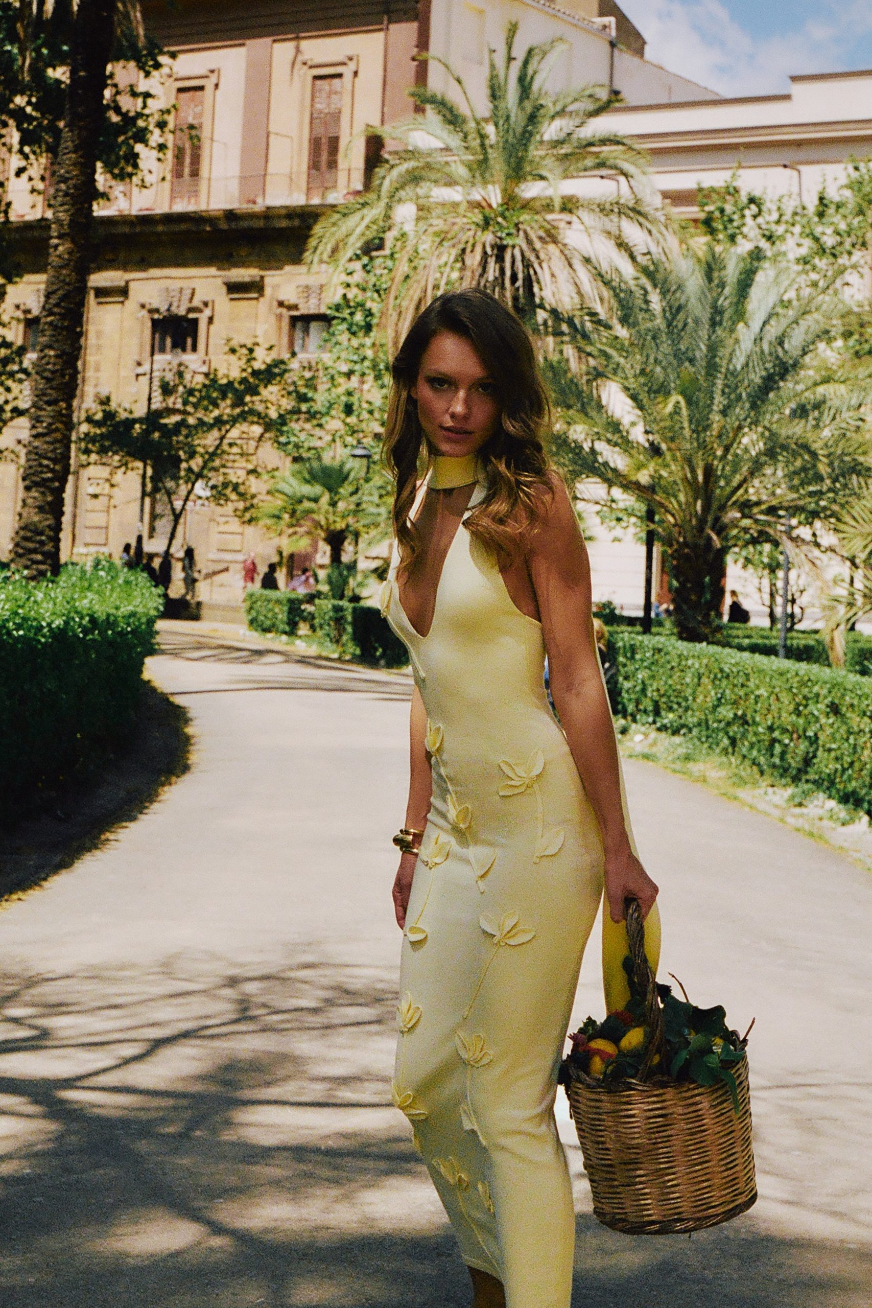 yellowdress1